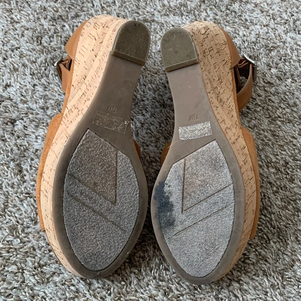 Marc Fisher Wander brown wedges size 7.5 boho‎ classic basic spring summer fall